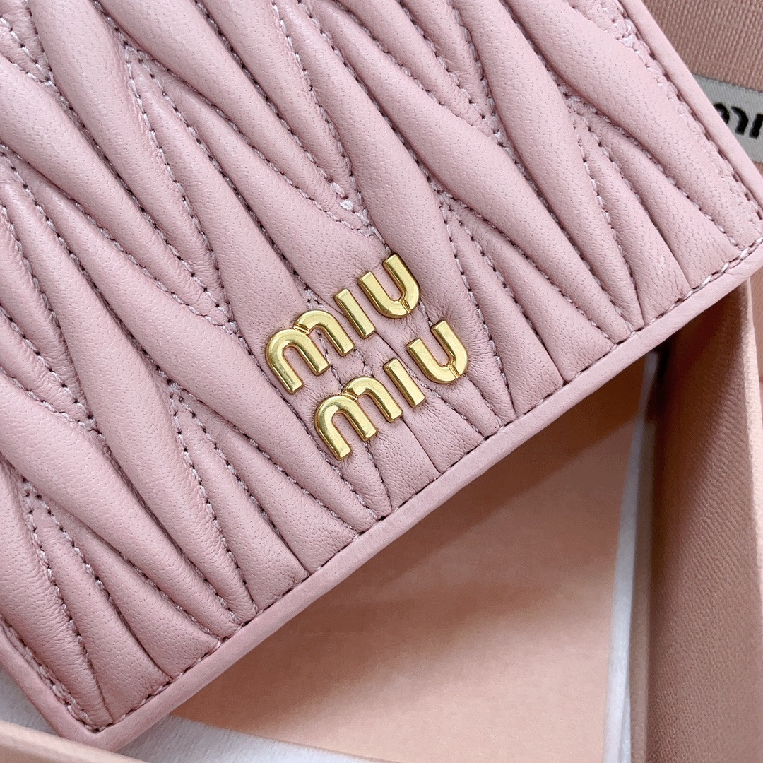Miu Miu Small matelassé nappa leather wallet 11.2x8.5cm